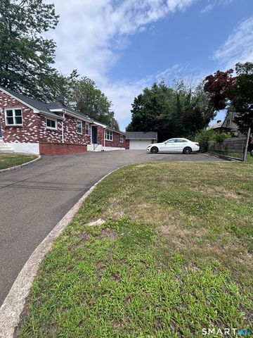 3674 Park Avenue, Bridgeport, CT 06604