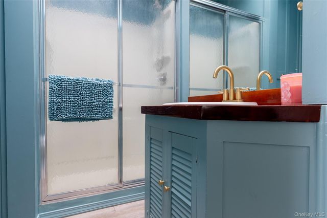 244 Broadway, Port Ewen, NY 12429