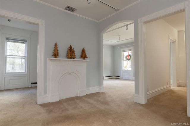 244 Broadway, Port Ewen, NY 12429