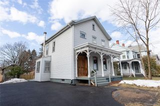 244 Broadway, Port Ewen, NY 12429