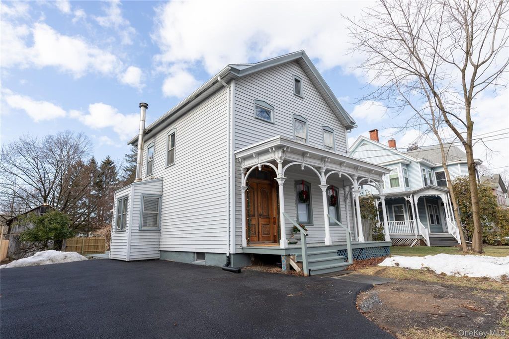 244 Broadway, Port Ewen, NY 12429