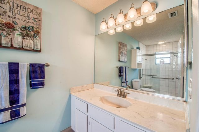 6690 SE Raintree Avenue, Stuart, FL 34997