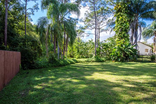 6690 SE Raintree Avenue, Stuart, FL 34997