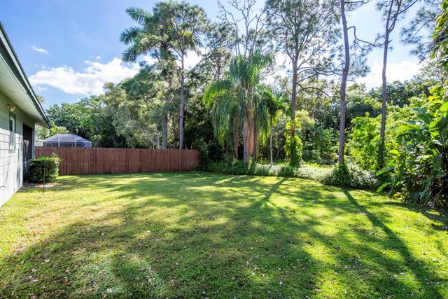 6690 SE Raintree Avenue, Stuart, FL 34997