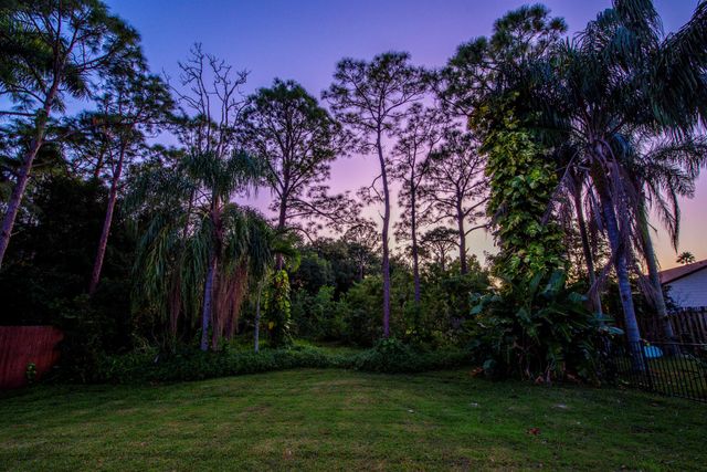 6690 SE Raintree Avenue, Stuart, FL 34997