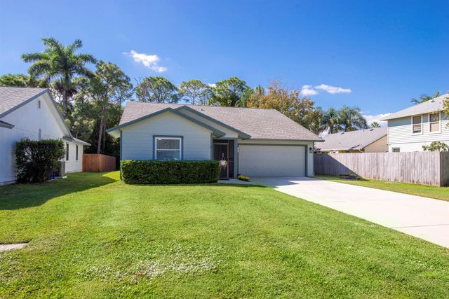 6690 SE Raintree Avenue, Stuart, FL 34997