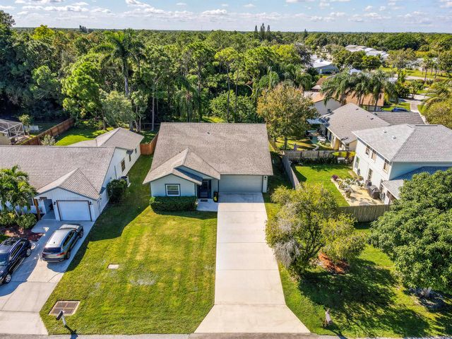 6690 SE Raintree Avenue, Stuart, FL 34997