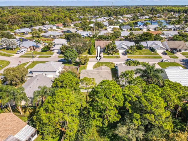 6690 SE Raintree Avenue, Stuart, FL 34997