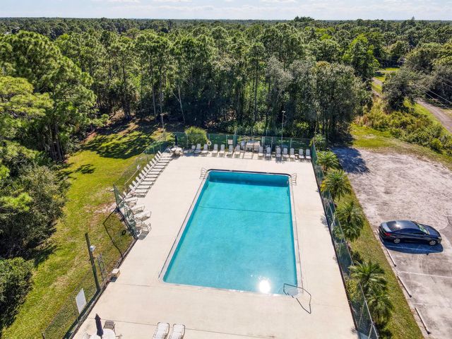 6690 SE Raintree Avenue, Stuart, FL 34997