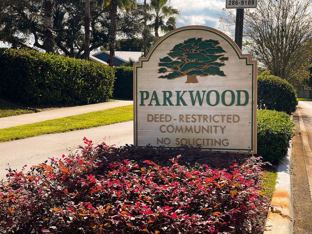 6690 SE Raintree Avenue, Stuart, FL 34997