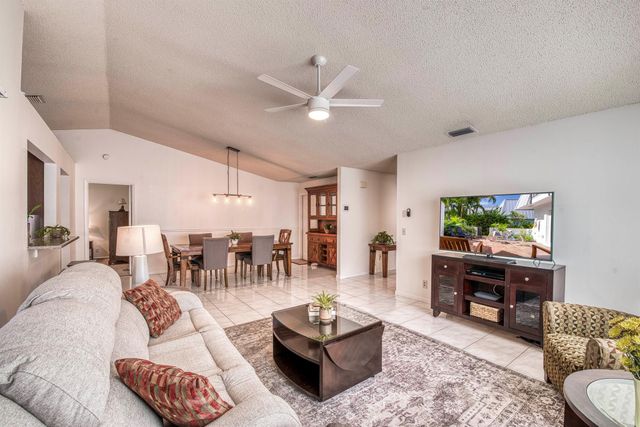 6690 SE Raintree Avenue, Stuart, FL 34997