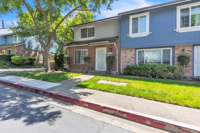 3960 Oak Villa Cir, Carmichael, CA 95608