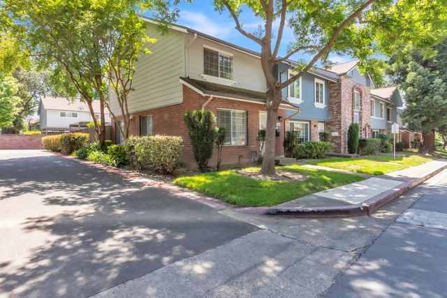 3960 Oak Villa Cir, Carmichael, CA 95608
