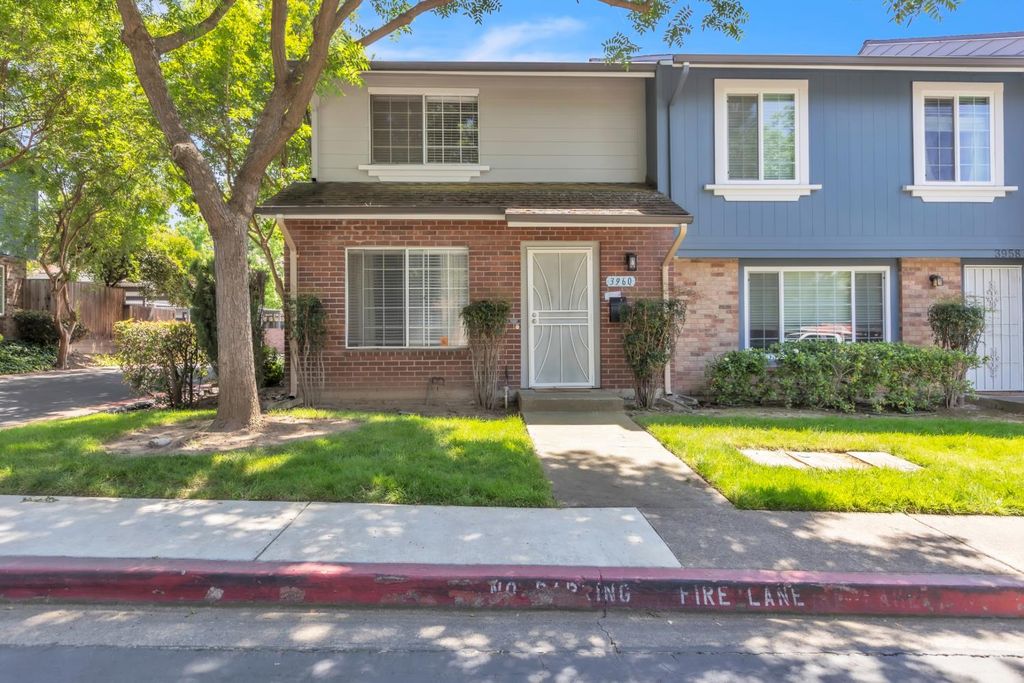 3960 Oak Villa Cir, Carmichael, CA 95608