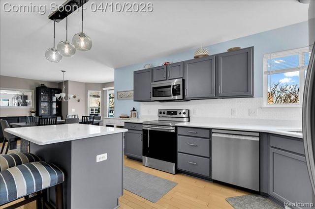 1868 Telford Court, Ypsilanti, MI 48198