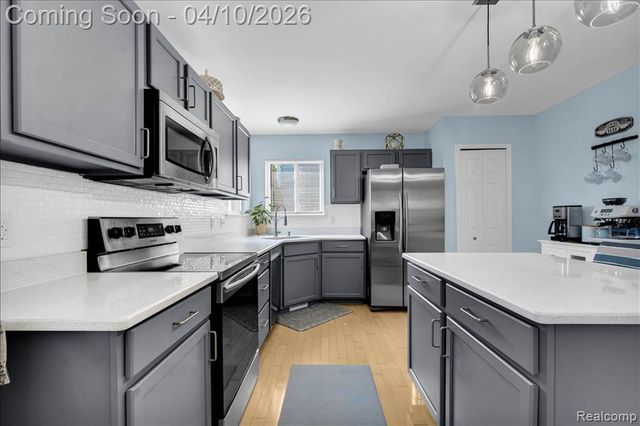 1868 Telford Court, Ypsilanti, MI 48198