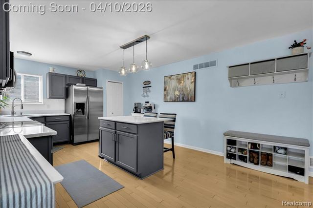 1868 Telford Court, Ypsilanti, MI 48198