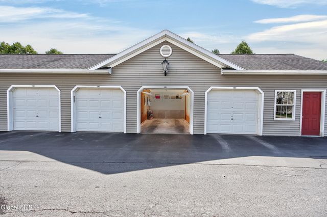 102 Evergreen Place, Rensselaer, NY 12144