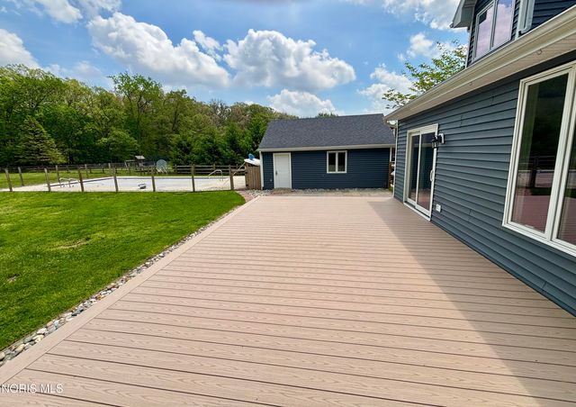 6047 Forest Edge Drive, Whitehouse, OH 43571