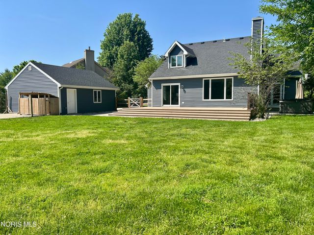 6047 Forest Edge Drive, Whitehouse, OH 43571