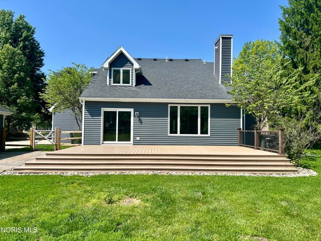 6047 Forest Edge Drive, Whitehouse, OH 43571