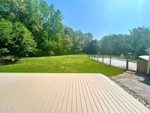 6047 Forest Edge Drive, Whitehouse, OH 43571