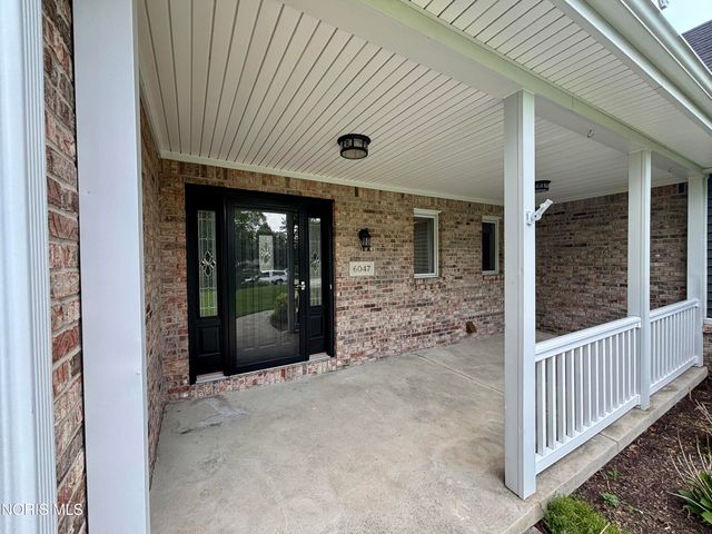 6047 Forest Edge Drive, Whitehouse, OH 43571
