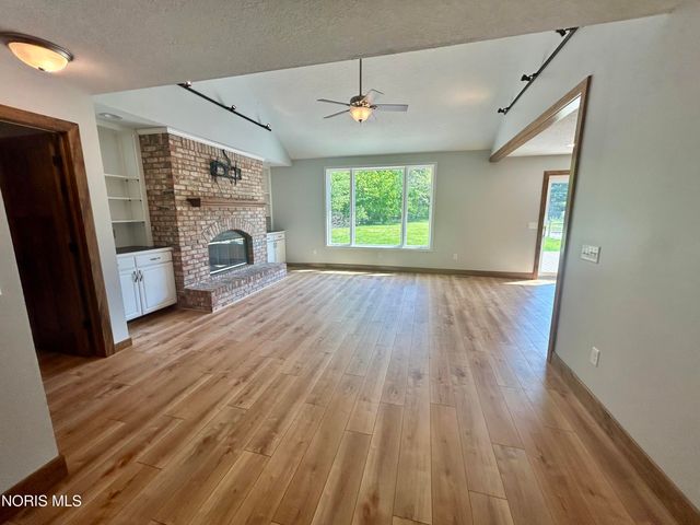 6047 Forest Edge Drive, Whitehouse, OH 43571