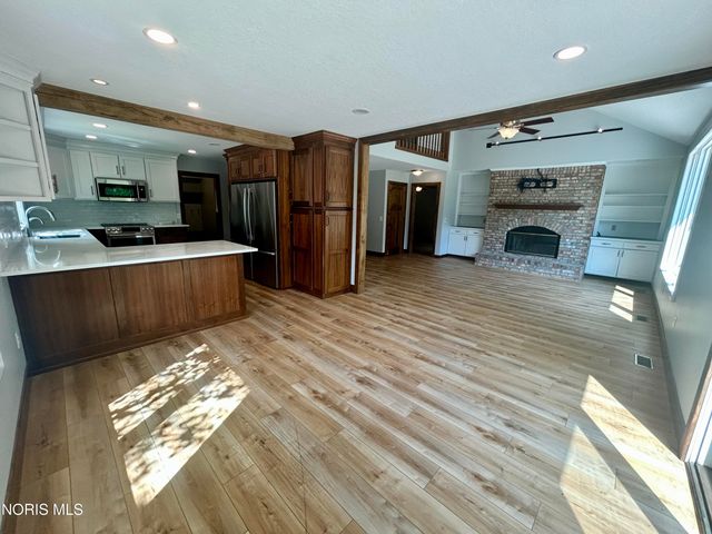6047 Forest Edge Drive, Whitehouse, OH 43571