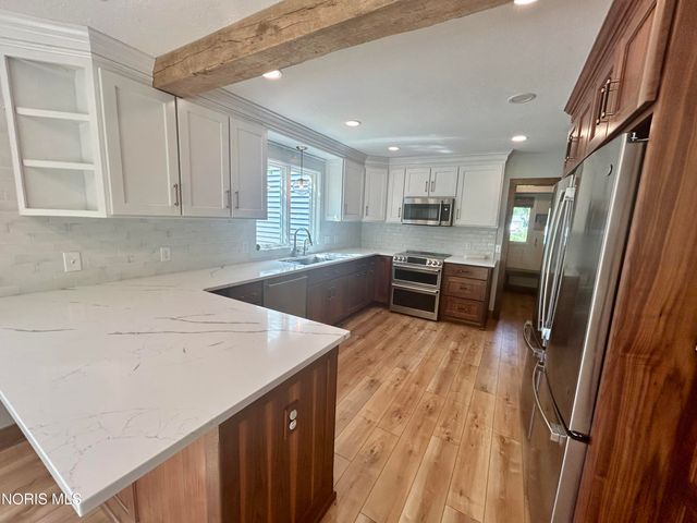 6047 Forest Edge Drive, Whitehouse, OH 43571