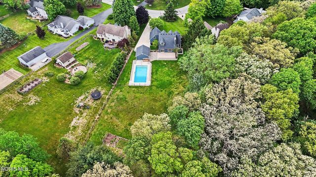 6047 Forest Edge Drive, Whitehouse, OH 43571