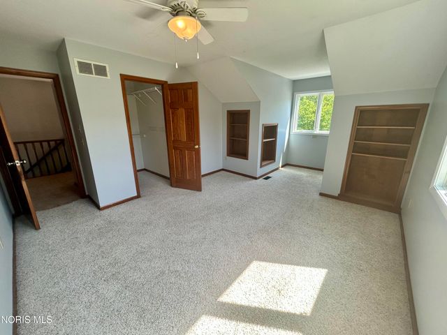 6047 Forest Edge Drive, Whitehouse, OH 43571