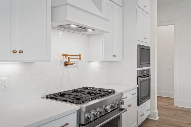 5098 Fairhaven Circle, Thompsons Station, TN 37179