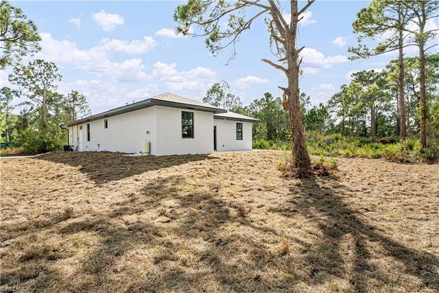 3304 69th ST W, Lehigh Acres, FL 33971