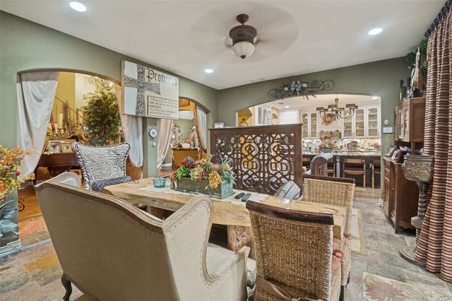 911 Bentle Branch Lane, Cedar Hill, TX 75104
