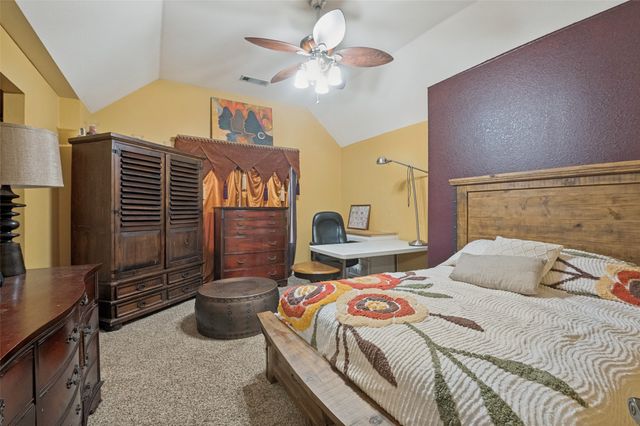 911 Bentle Branch Lane, Cedar Hill, TX 75104