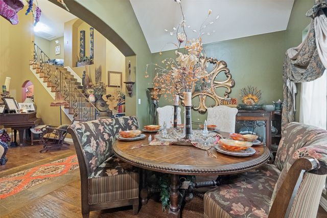 911 Bentle Branch Lane, Cedar Hill, TX 75104