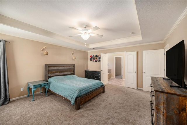 922 Southfork Street, Lansing, KS 66043