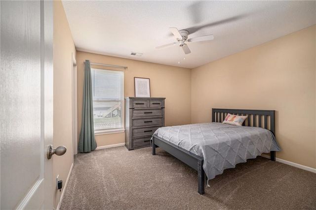 922 Southfork Street, Lansing, KS 66043