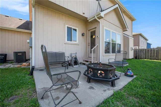 922 Southfork Street, Lansing, KS 66043