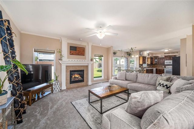 922 Southfork Street, Lansing, KS 66043