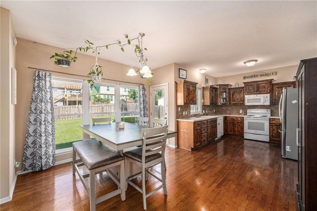 922 Southfork Street, Lansing, KS 66043