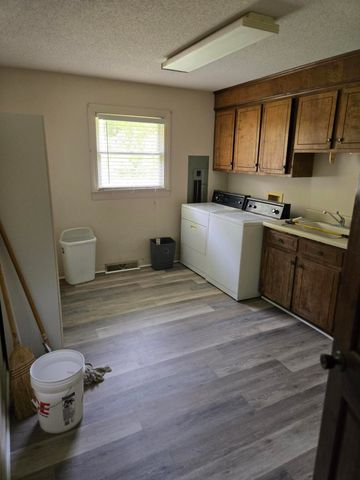 224 Country Club Boulevard, Saint George, SC 29477