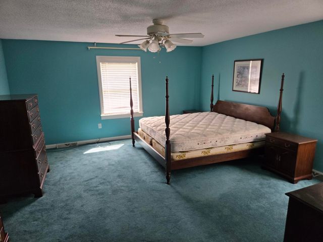 224 Country Club Boulevard, Saint George, SC 29477