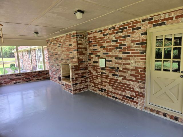 224 Country Club Boulevard, Saint George, SC 29477