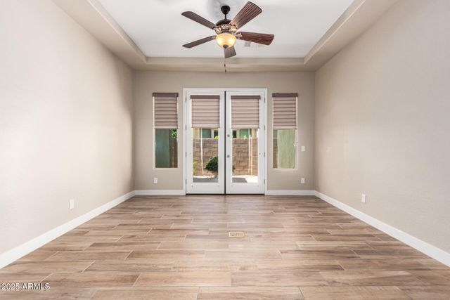 3110 E CAT BALUE Drive, Phoenix, AZ 85050