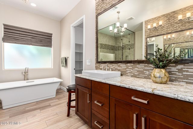 3110 E CAT BALUE Drive, Phoenix, AZ 85050