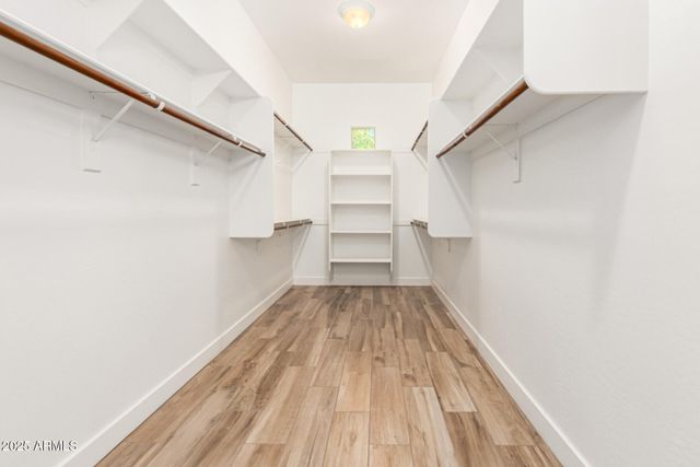 3110 E CAT BALUE Drive, Phoenix, AZ 85050