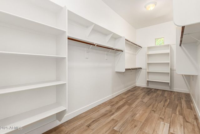 3110 E CAT BALUE Drive, Phoenix, AZ 85050