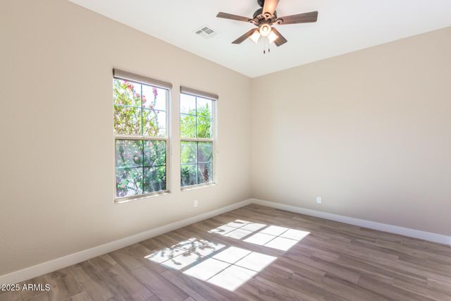 3110 E CAT BALUE Drive, Phoenix, AZ 85050